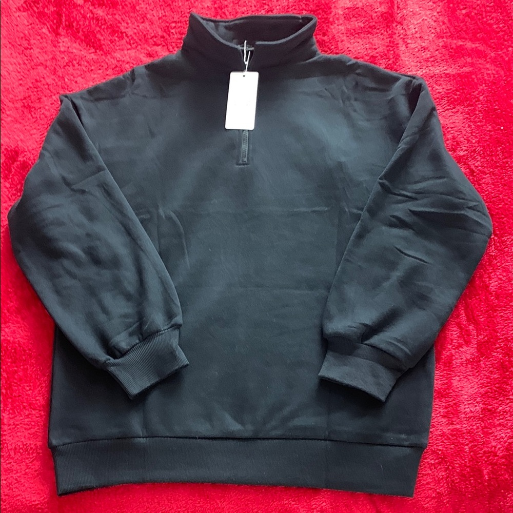 Amazon Black Quarter Zip Sweatshirt with Cozy Fleece Fabric